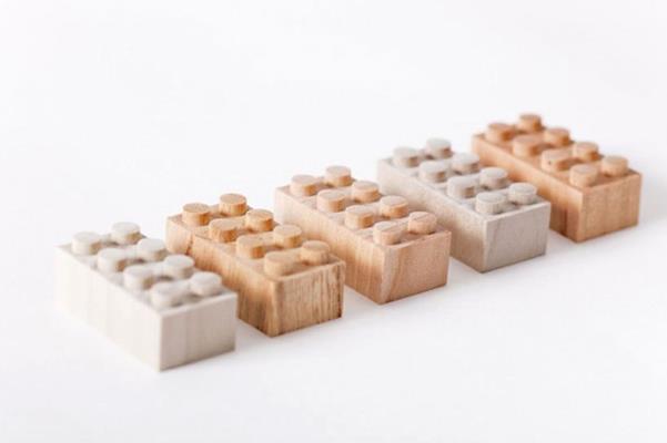 Wooden Lego Bricks - Photo 1